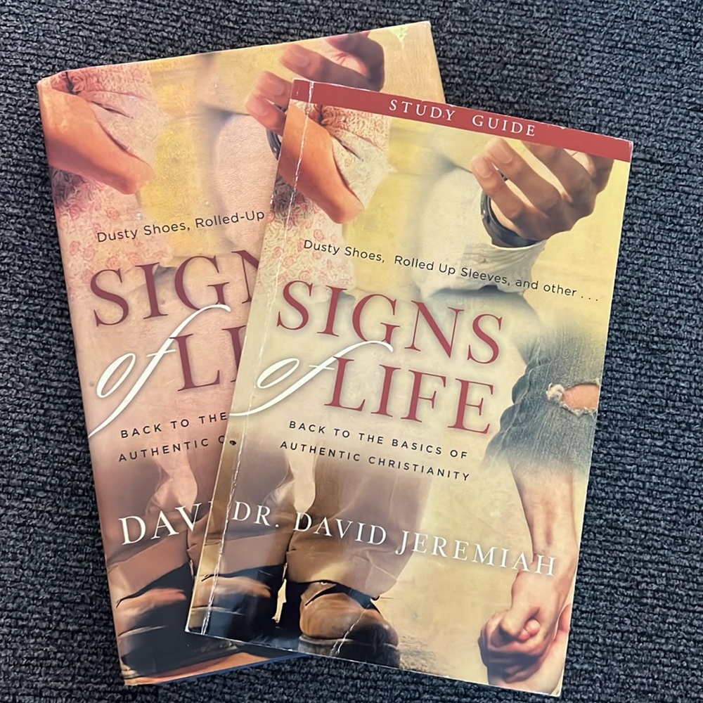 SIGNS OF LIFE ~ HARD BACK BOOK & STUDY GUIDE ~ DAVID JEREMIAH
